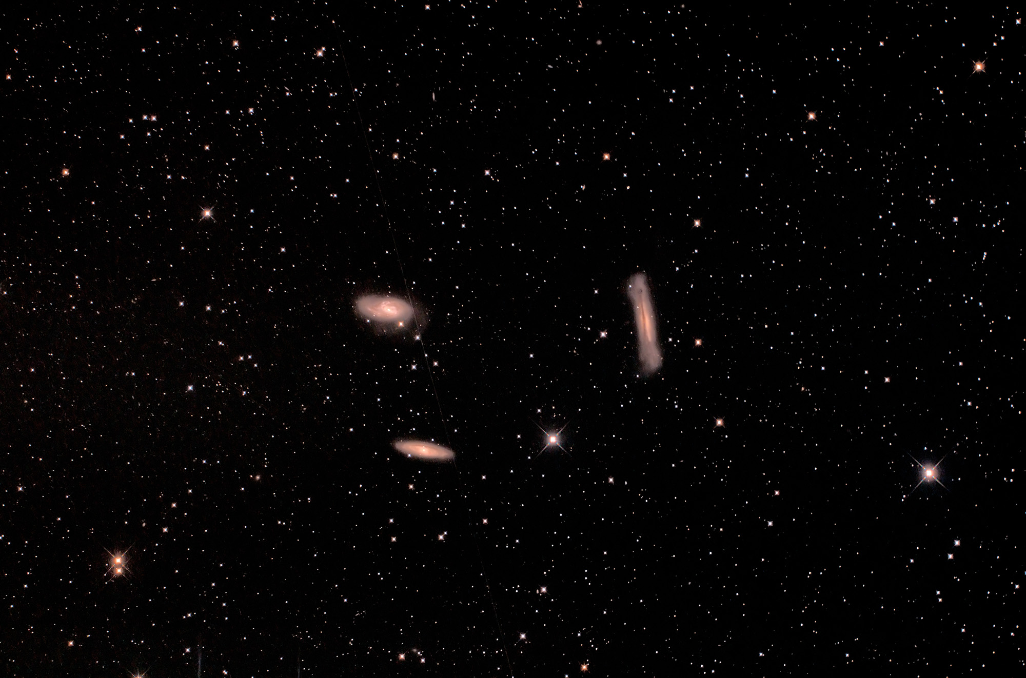 Leo Triplet_220130_E160_60D_16-180-dss26-005cw_filtered.jpg